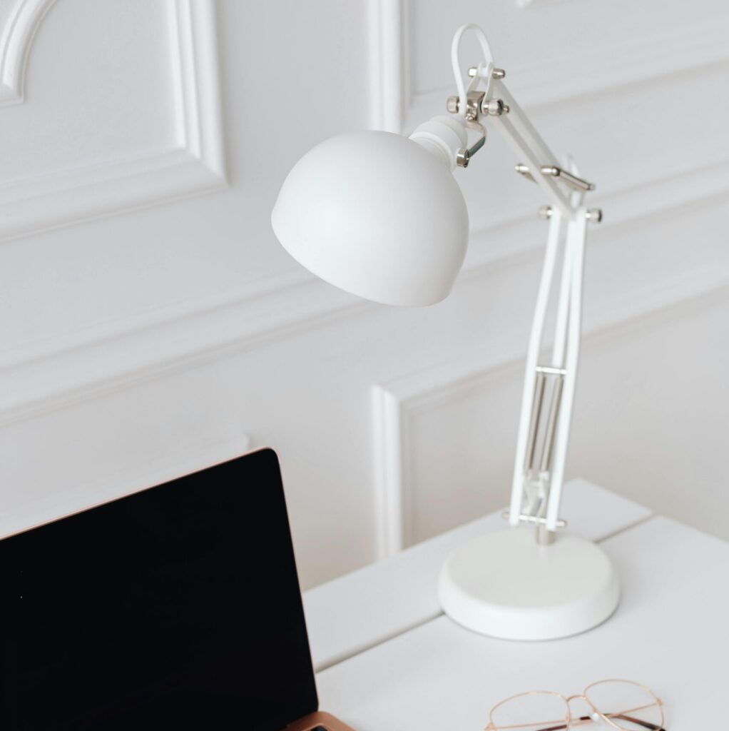 Table lamp